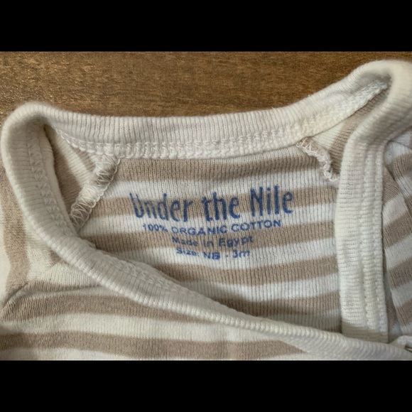 Under the Nile side snap top - Picture 2 of 2